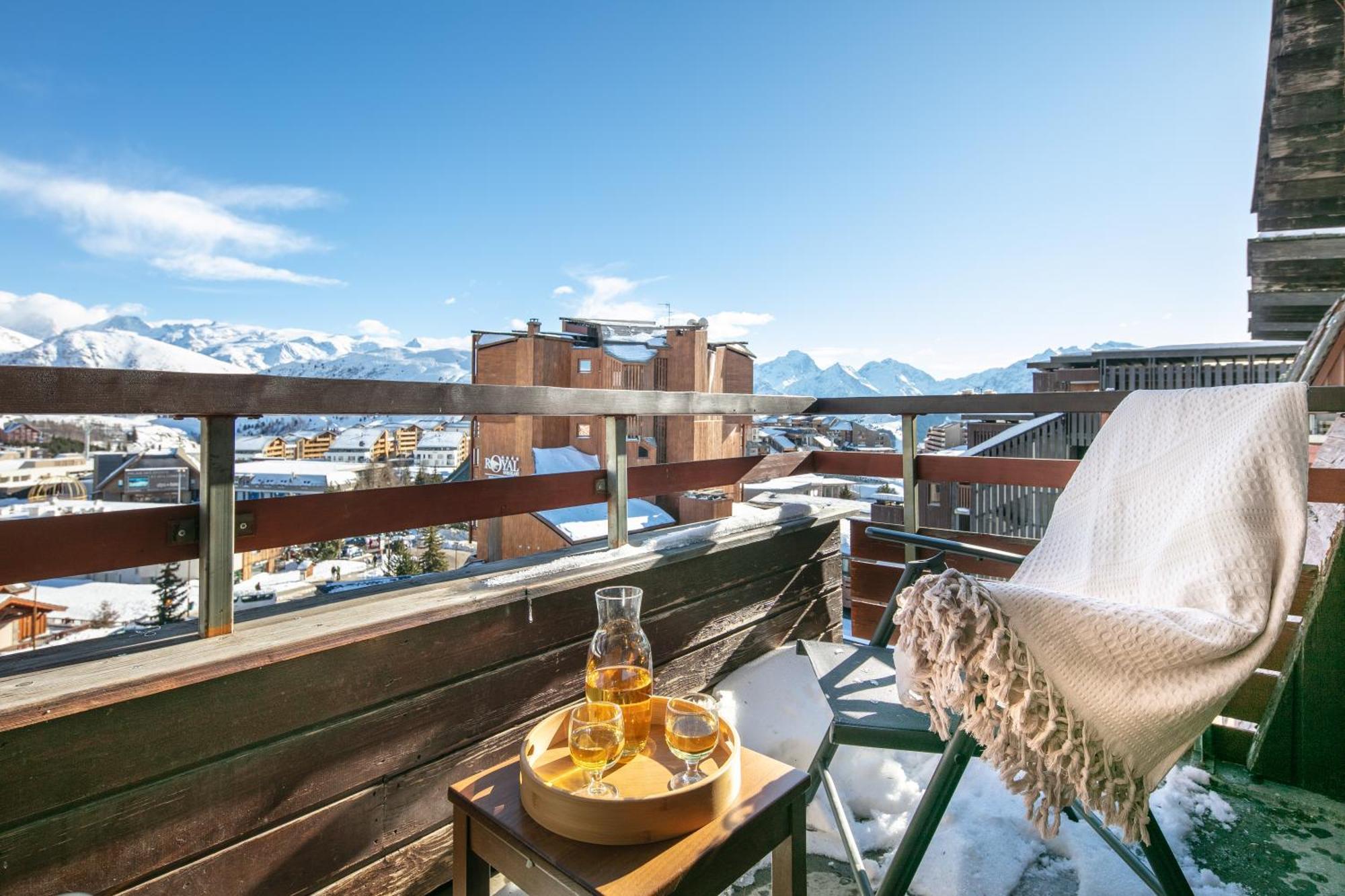 Résidence Pierre&Vacances L'Ours Blanc Alpe d'Huez Esterno foto